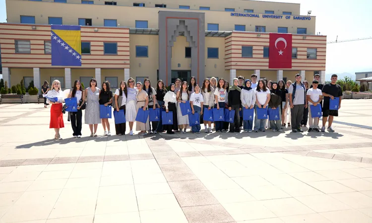 IUS International Summer School Brings Together Learning, Friendship and Discovery